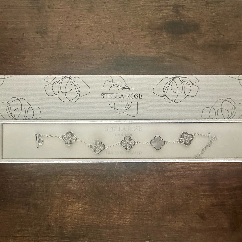 Stella Rose London clover bracelet